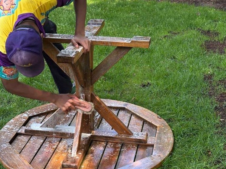 Outdoor Furniture Cleaning